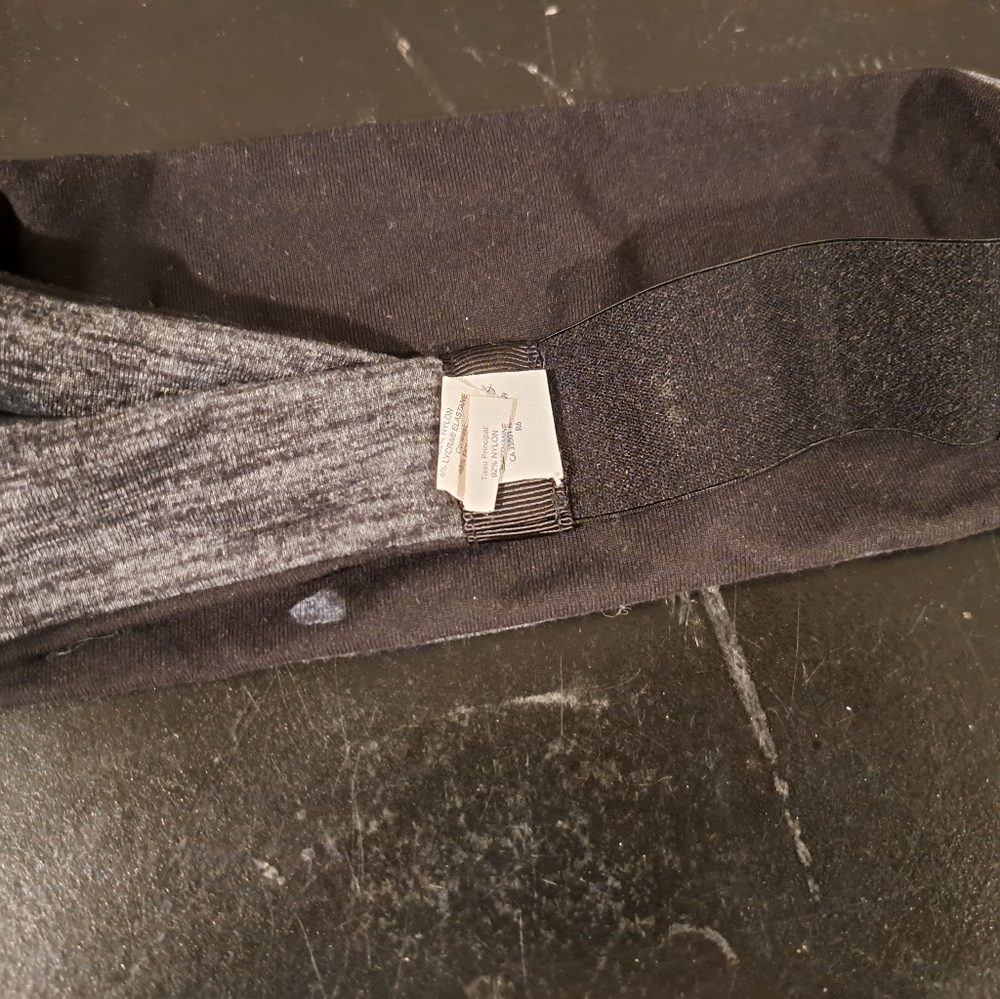 Elegant Black and Gray Hair Clip